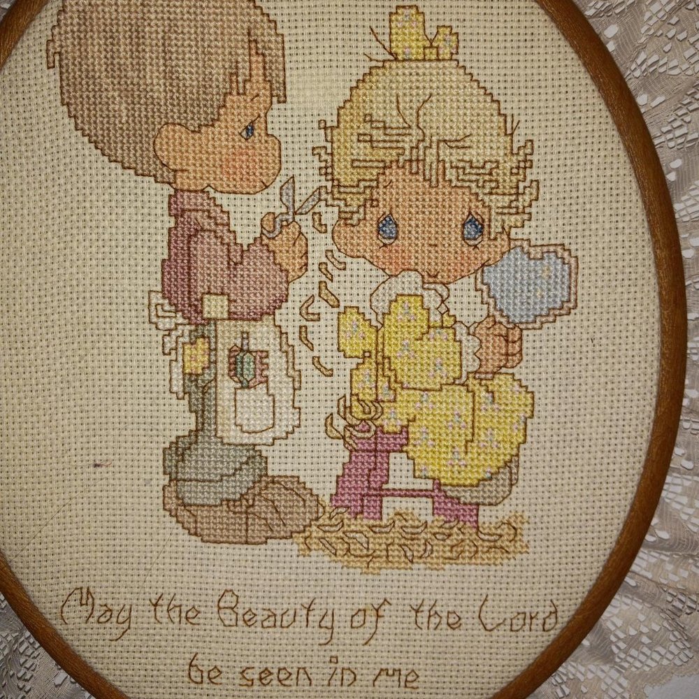 Precious Moments Cross Stitch with Ruffle Trim "May The Beauty of the Lord Be Se